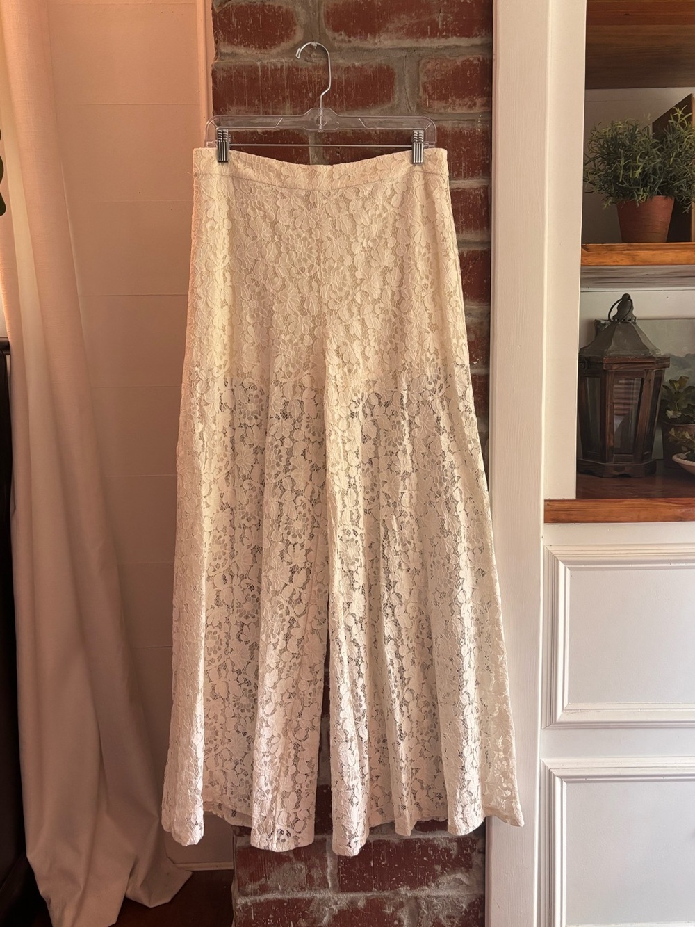 Wide Leg Lace pants